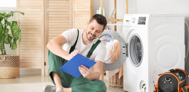 Údržba a opravy domácích spotřebičů: Kdy volat odborníka a kdy se pokusit o vlastní opravu